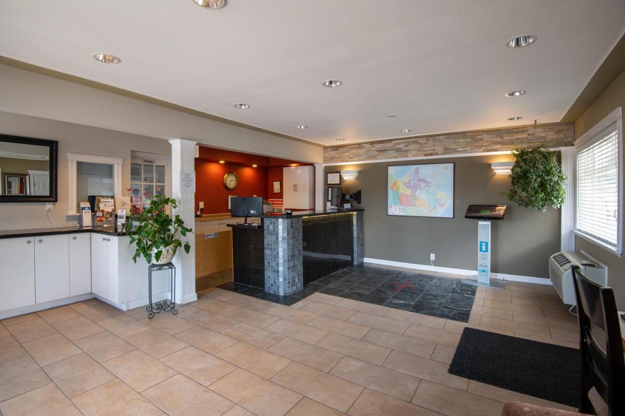 Canadas Best Value Inn-Prince George Bagian luar foto