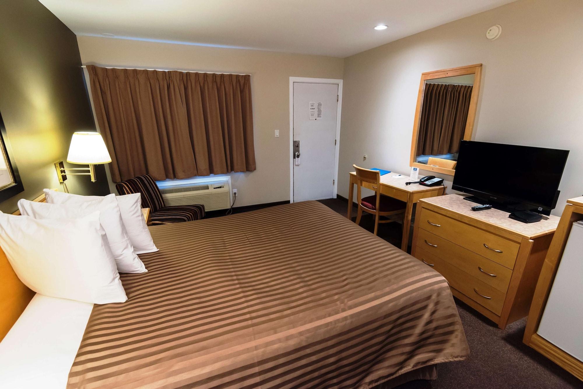 Canadas Best Value Inn-Prince George Bagian luar foto